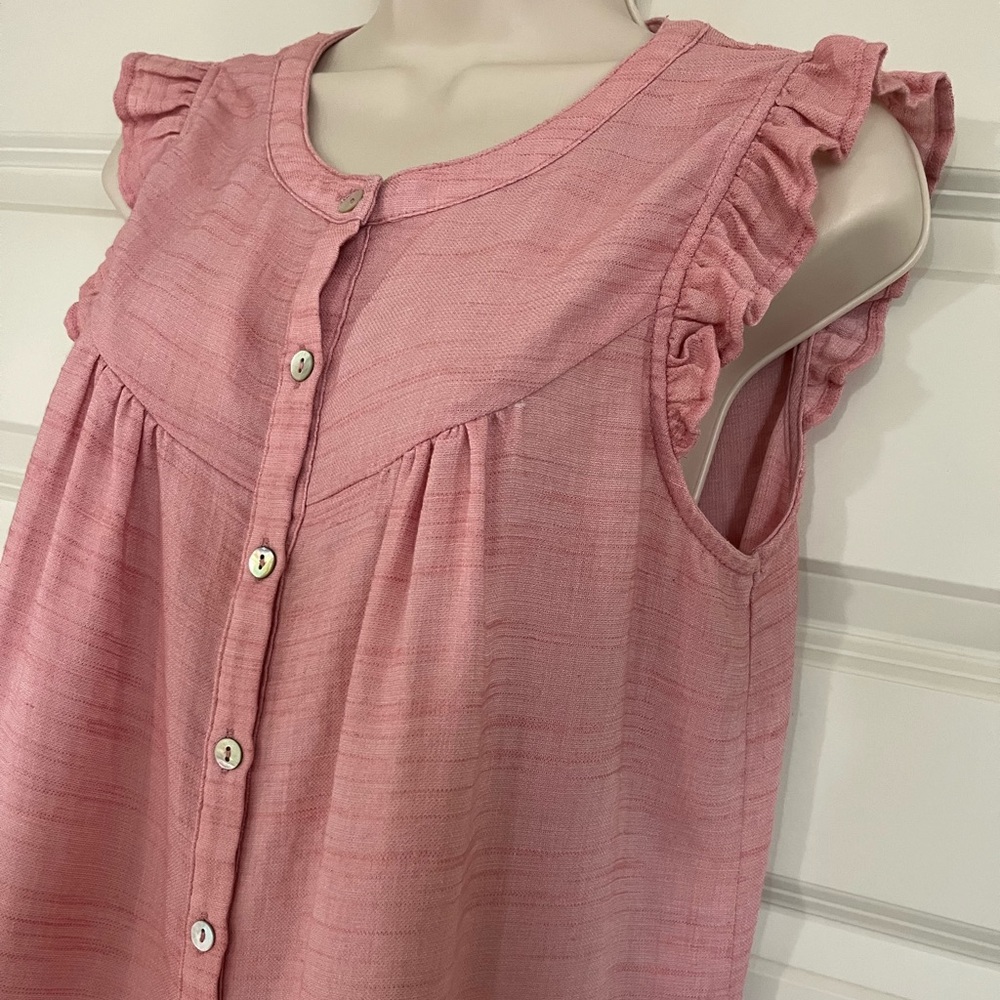Doe & Rae Ruffle Cap Sleeve Button Down Top Size Medium - Picture 4 of 14